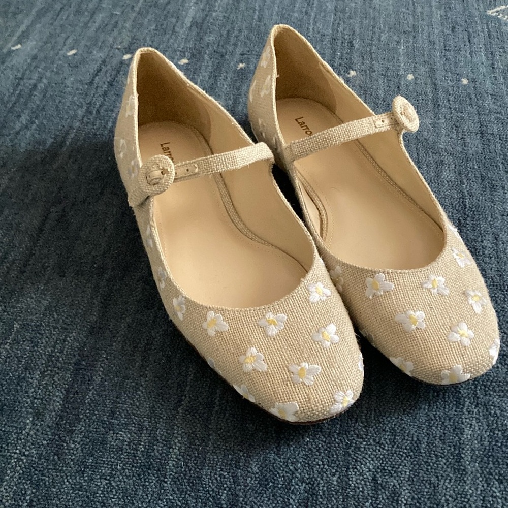Larroude Floral Embroidered Ballerina Flats